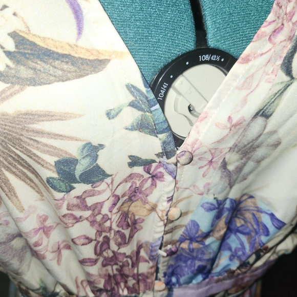 Simplee Apparel Cream 3/4 Sleeve V-Neck Mini Sundress - Picture 3 of 9